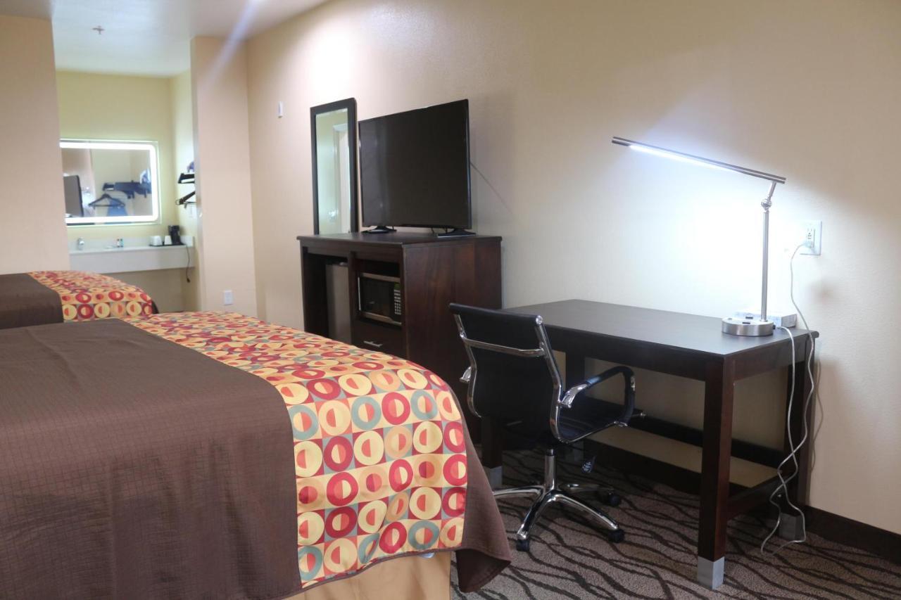 האמבל Express Inn And Suites מראה חיצוני תמונה